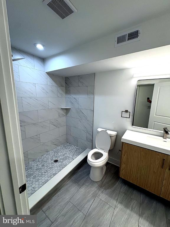 2524 CECIL B MOORE AVENUE Unit: 1