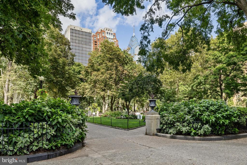 2015 DELANCEY PLACE