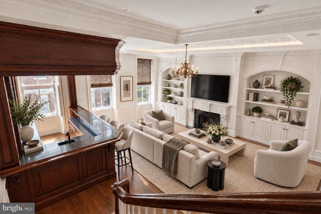 2015 DELANCEY PLACE