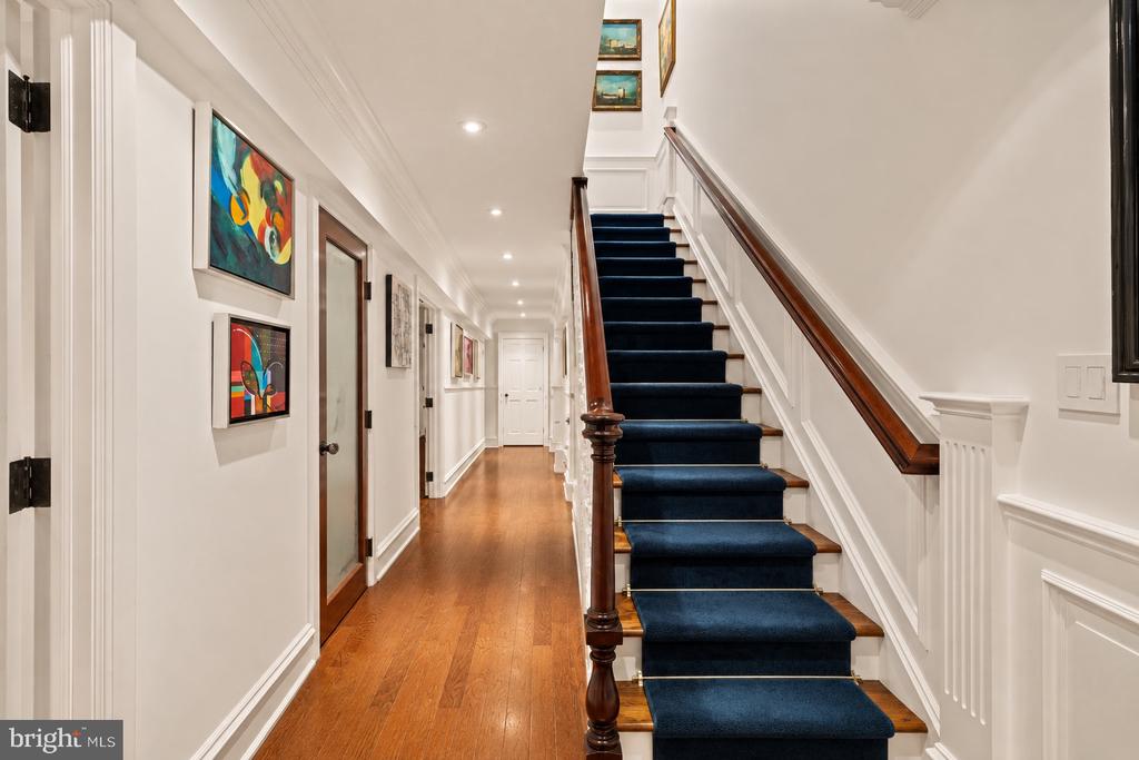 2015 DELANCEY PLACE