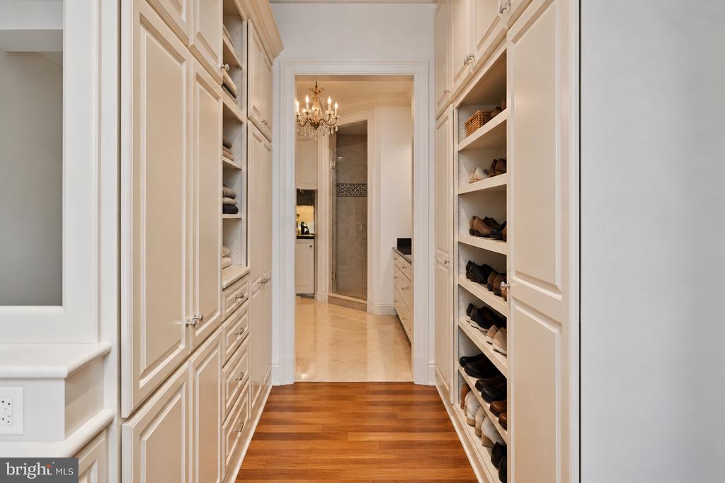 2015 DELANCEY PLACE
