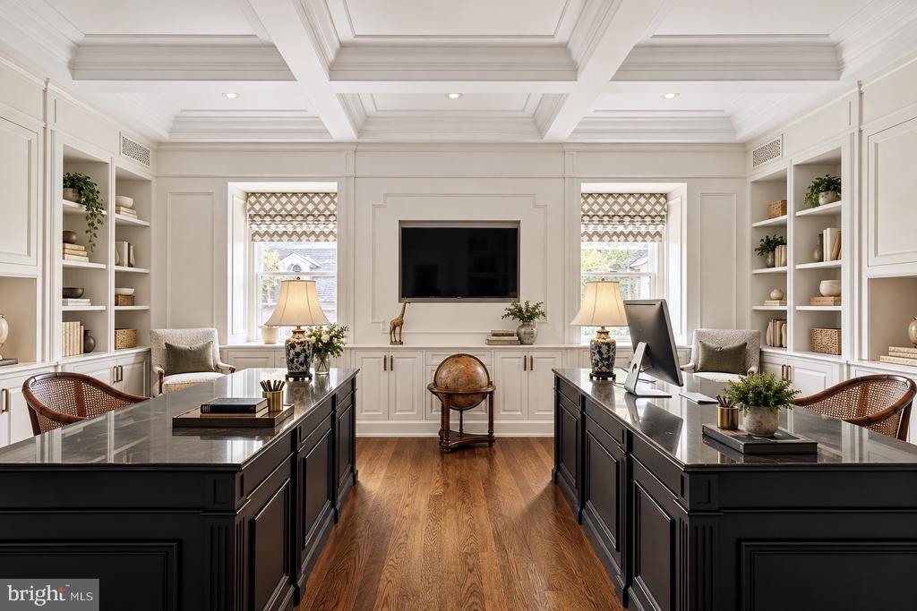 2015 DELANCEY PLACE