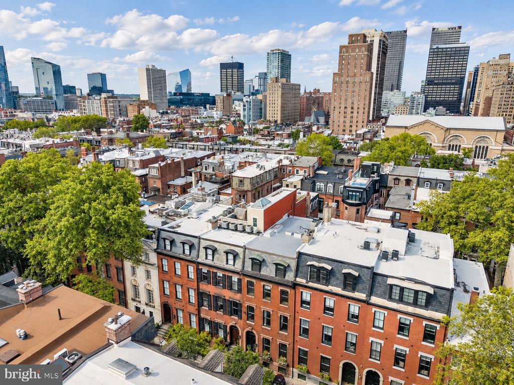 2015 DELANCEY PLACE