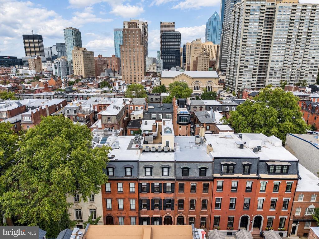 2015 DELANCEY PLACE