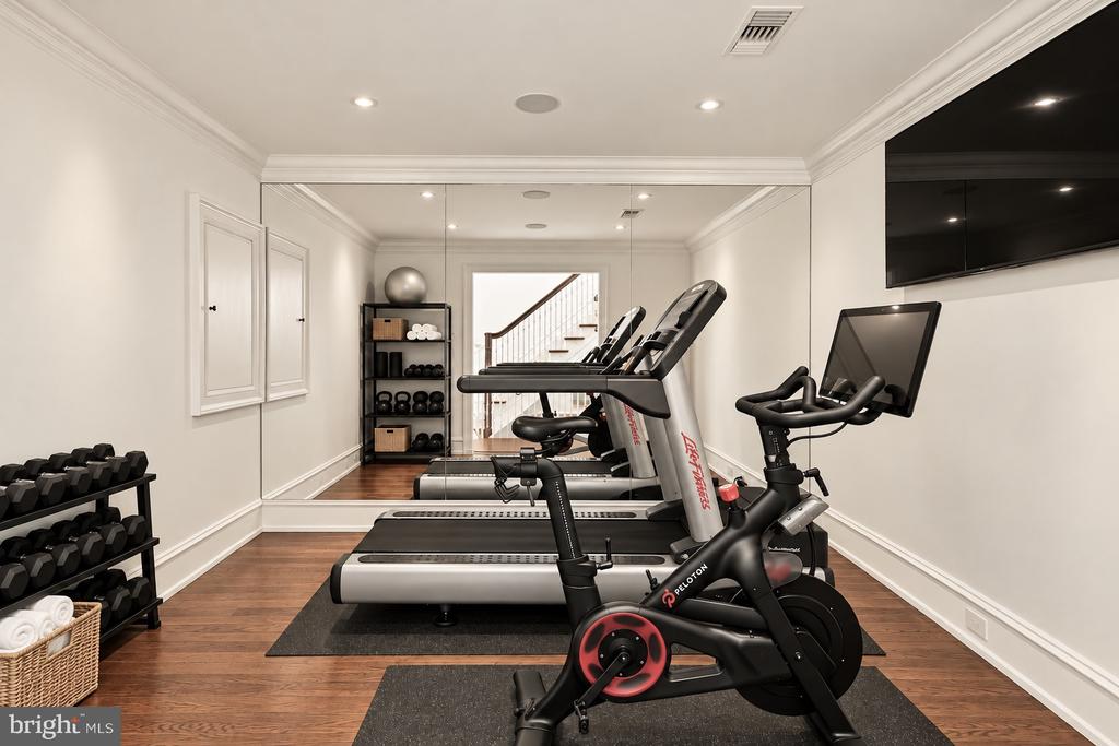 2015 DELANCEY PLACE