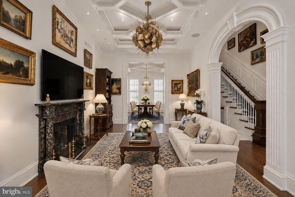 2015 DELANCEY PLACE