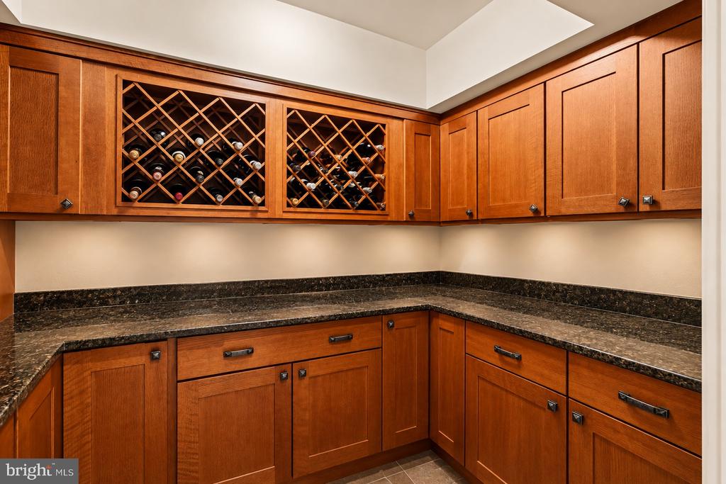 2015 DELANCEY PLACE