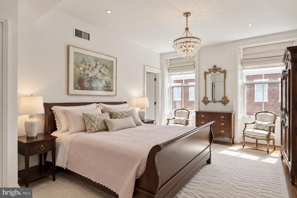 2015 DELANCEY PLACE