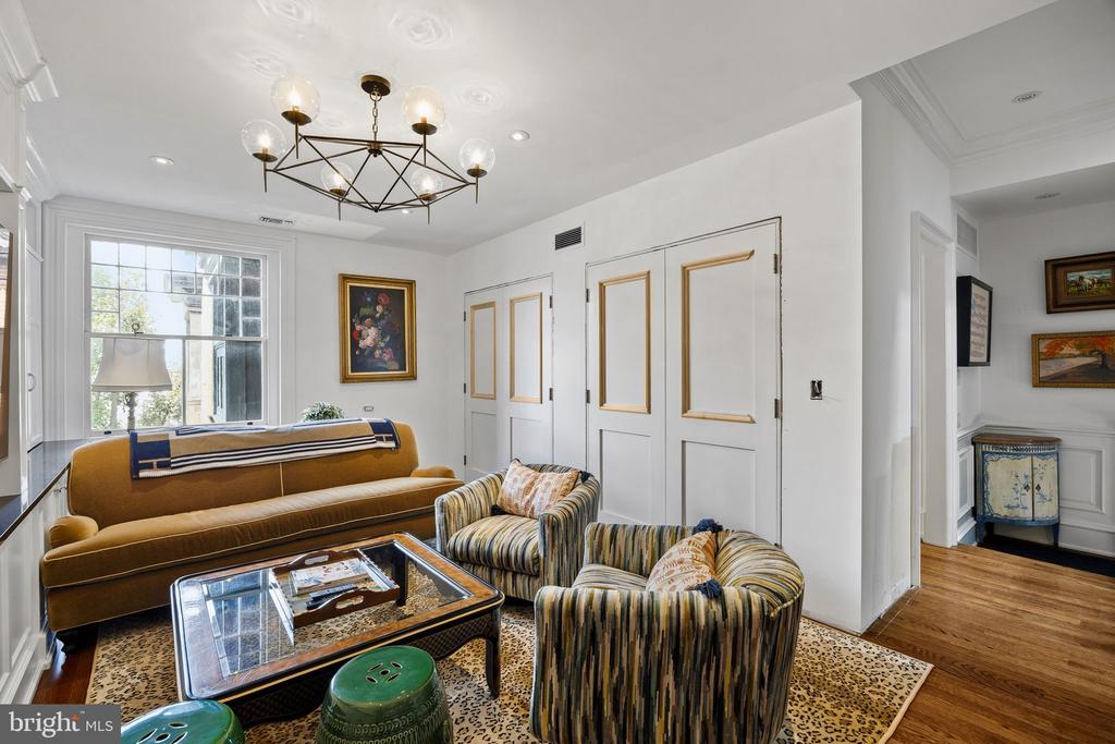 2015 DELANCEY PLACE