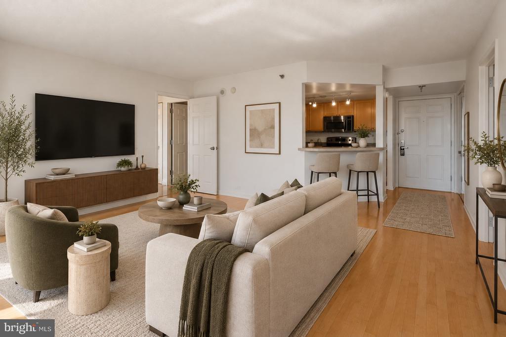 2001 HAMILTON STREET Unit: 2004