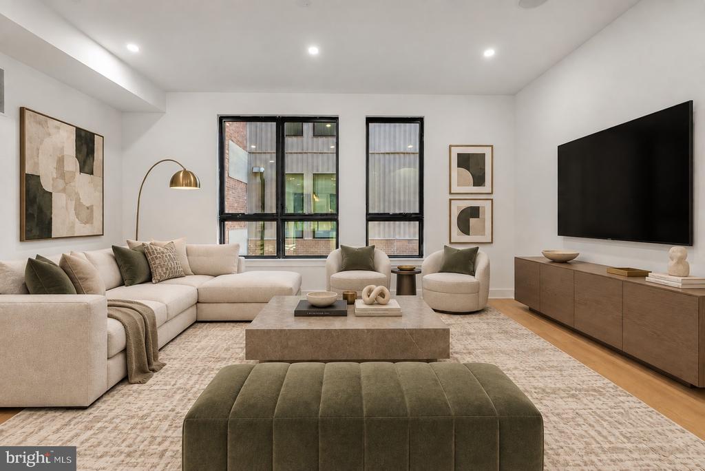 722 S 17TH STREET