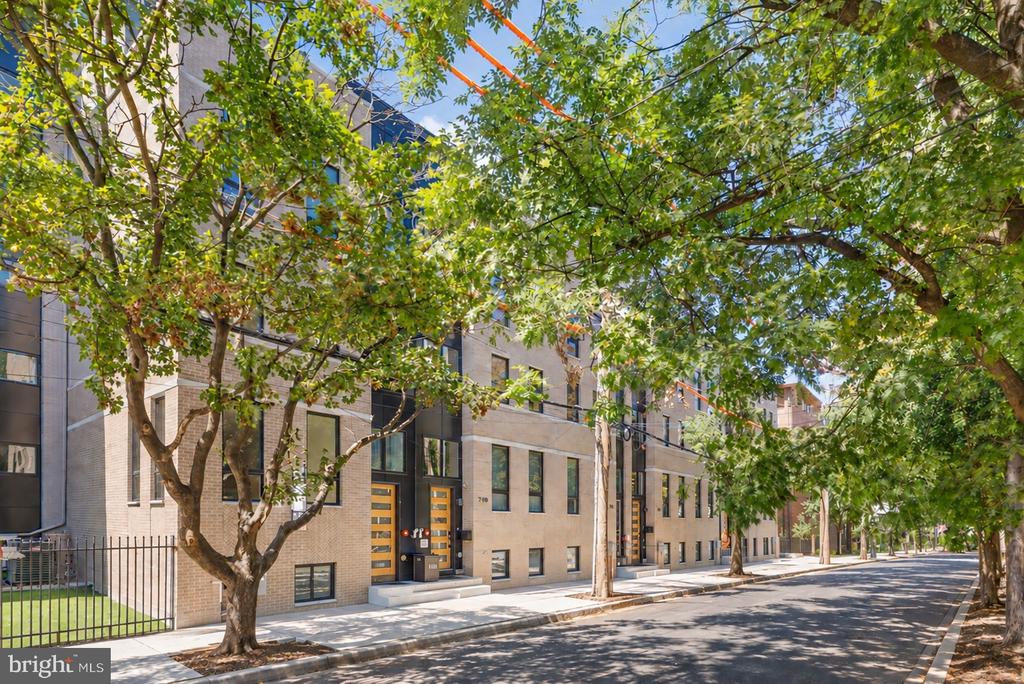 722 S 17TH STREET
