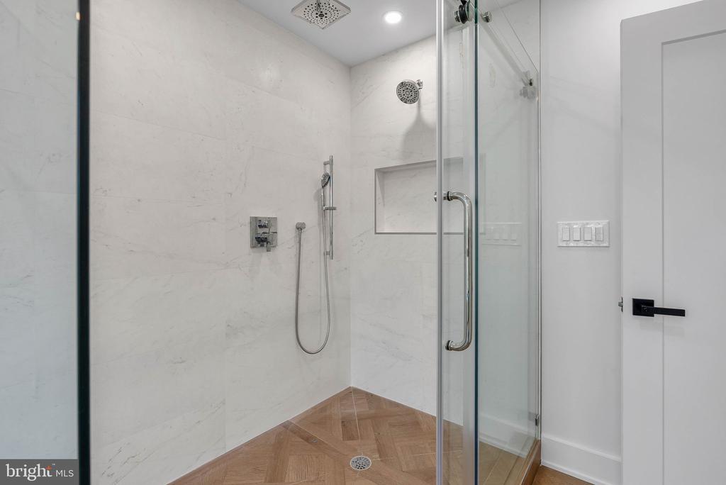 722 S 17TH STREET