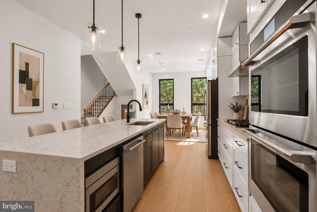 722 S 17TH STREET