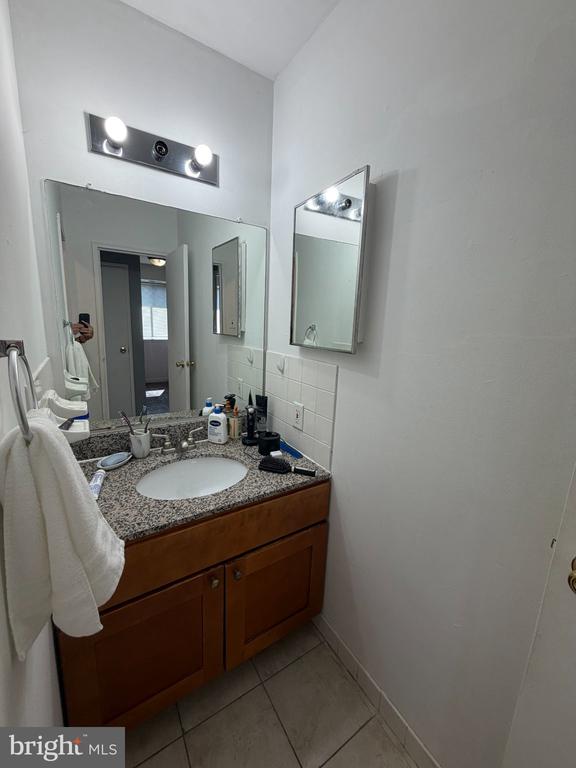 9921-00 BUSTLETON AVENUE Unit: Y10