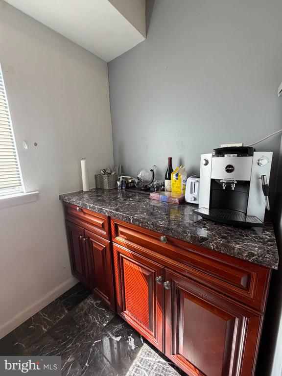 9921-00 BUSTLETON AVENUE Unit: Y10