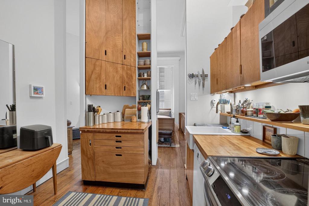 234 S 3RD STREET