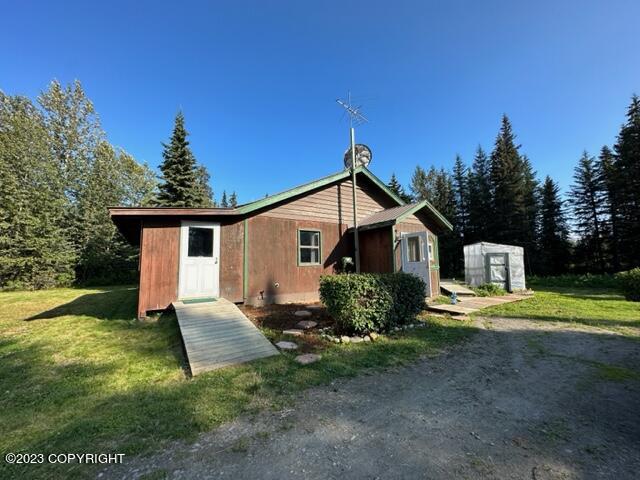 34565 N North Fork Road