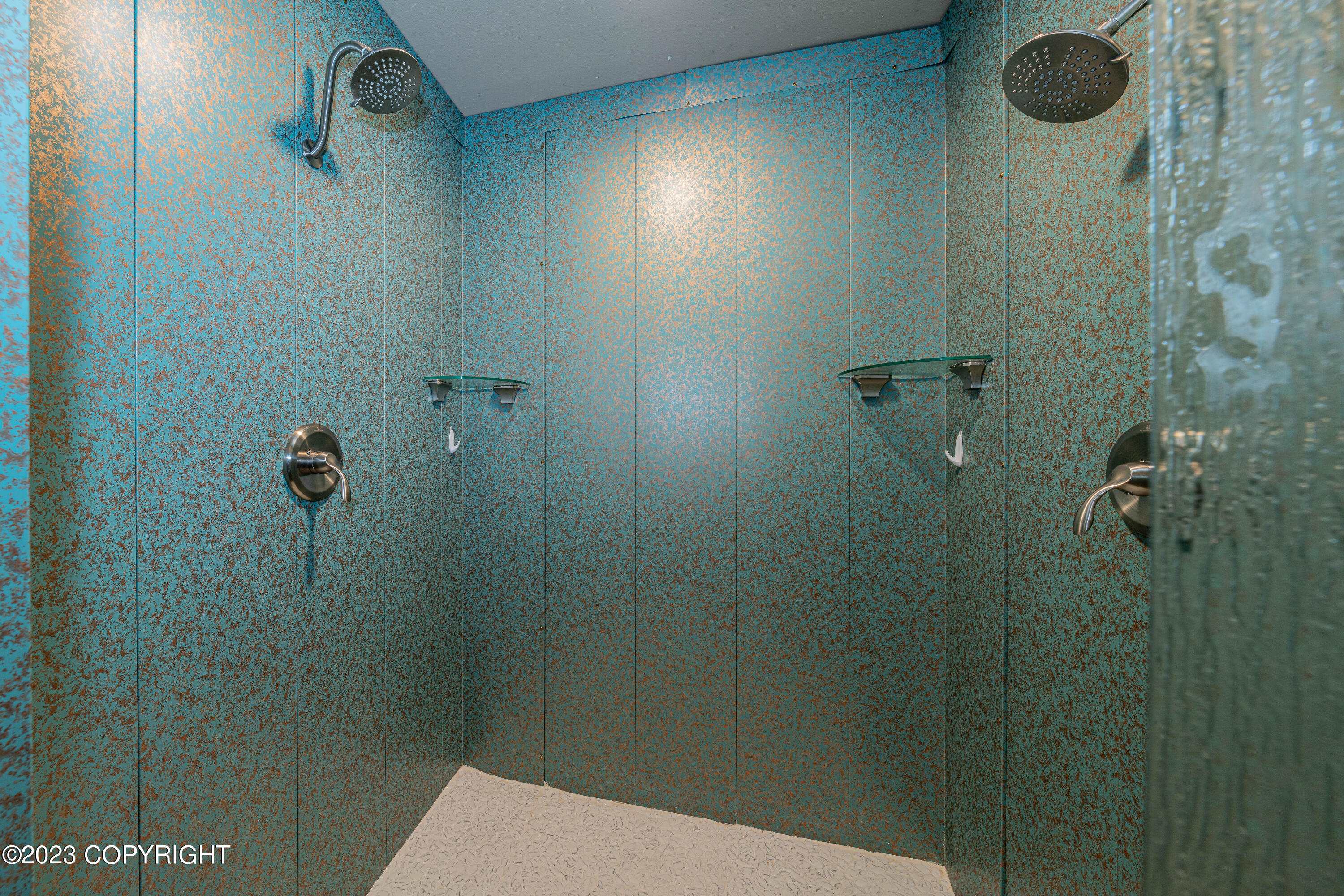 1546 Sterling Highway