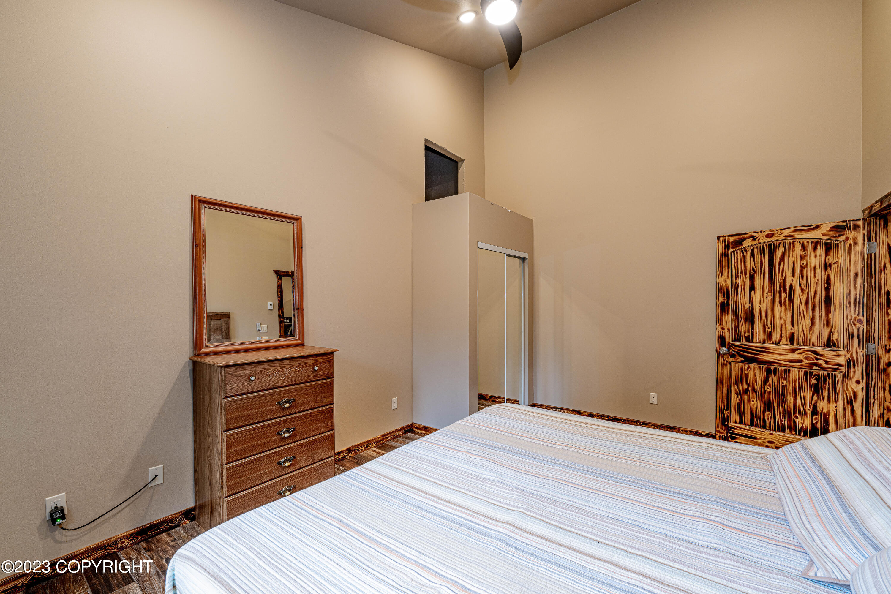 1546 Sterling Highway