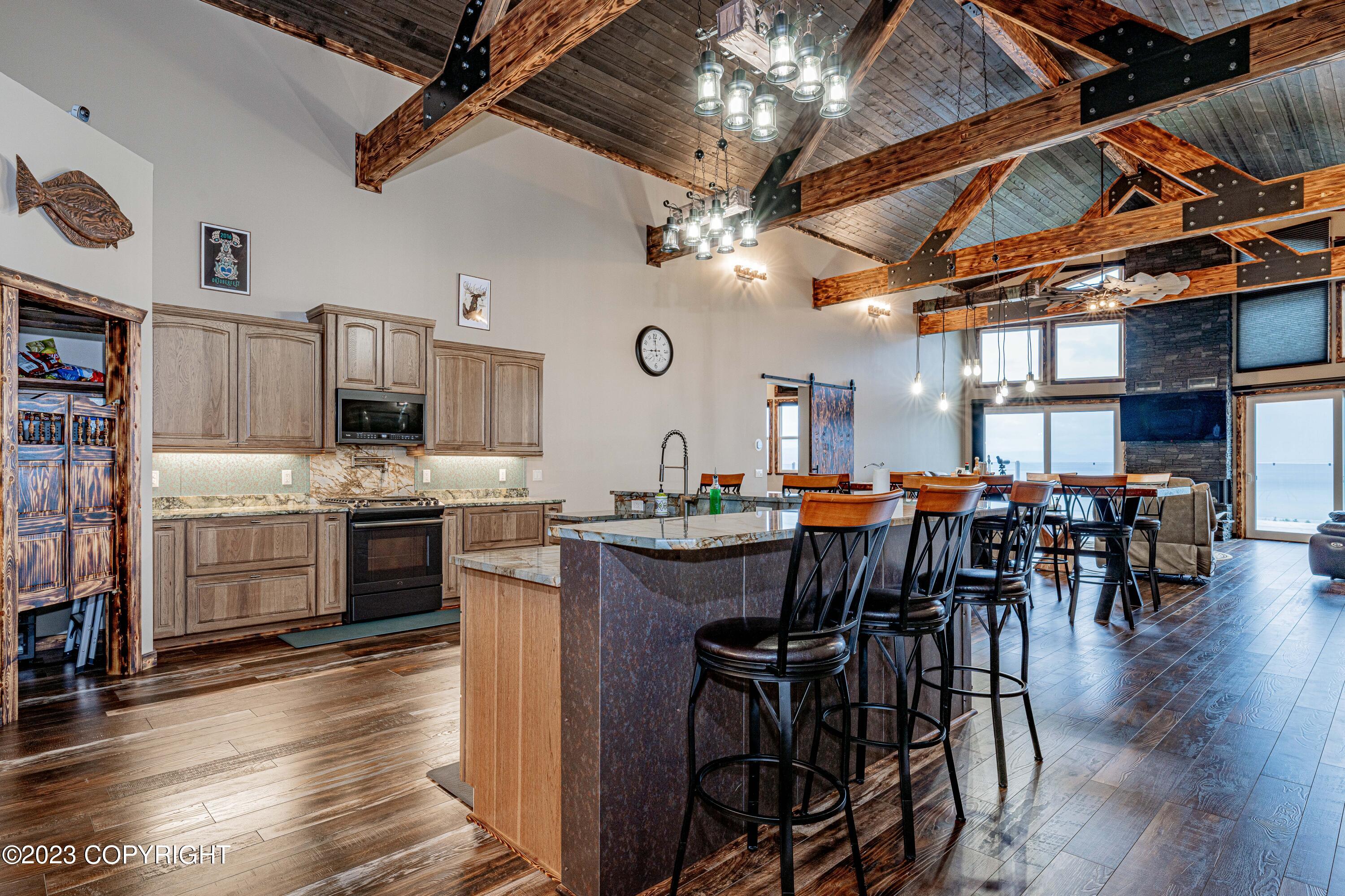 1546 Sterling Highway