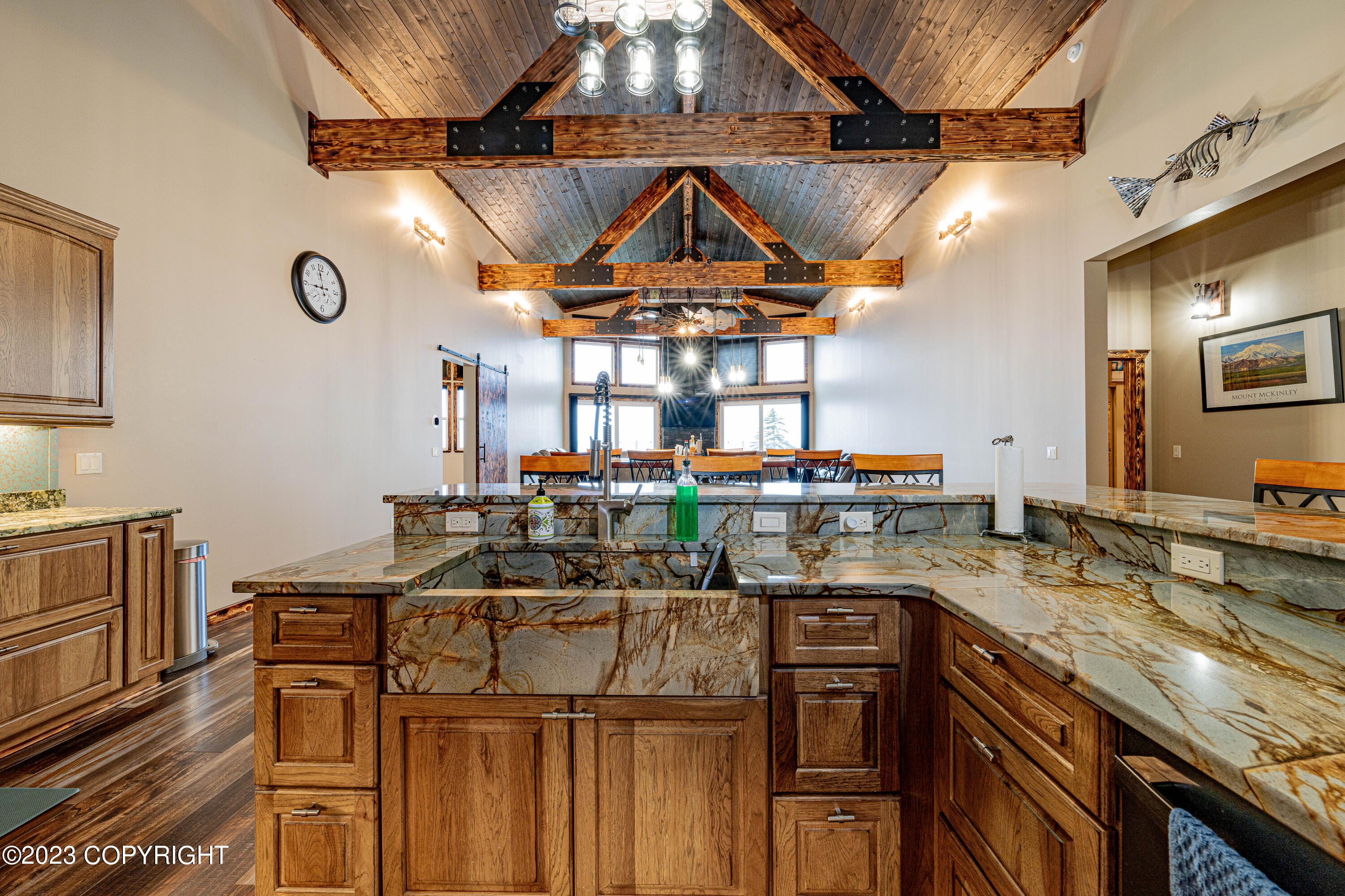 1546 Sterling Highway