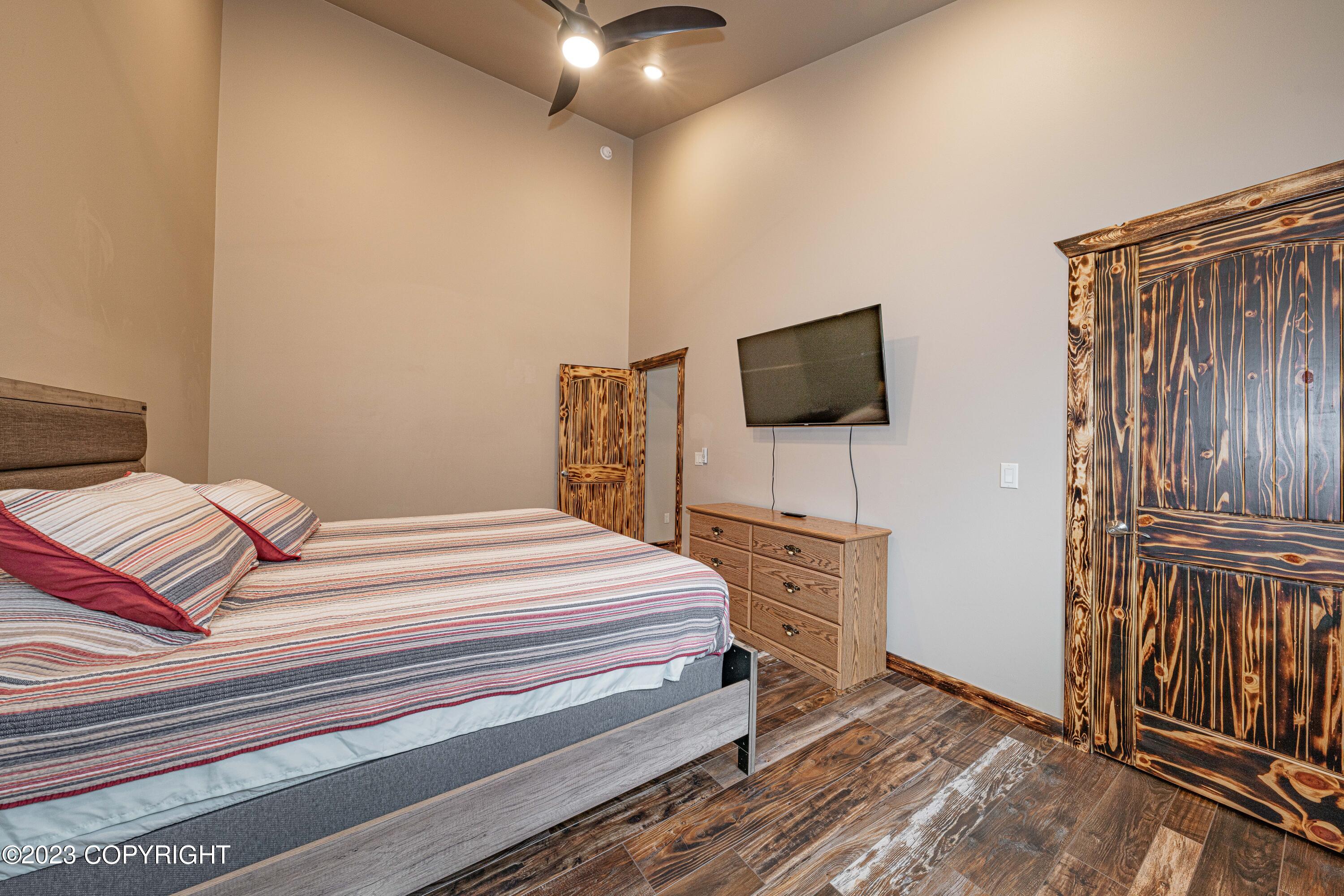 1546 Sterling Highway