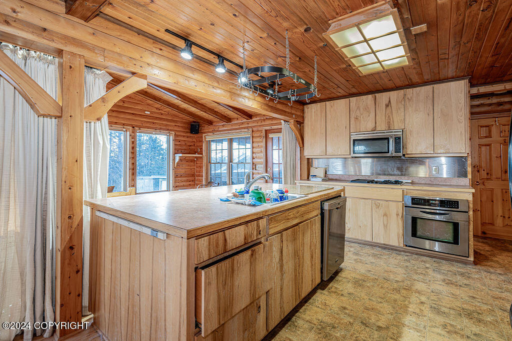 40349 Portlock Drive