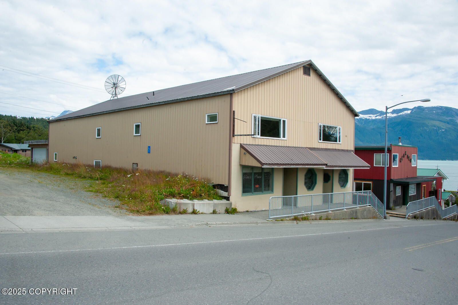 16 Main Street