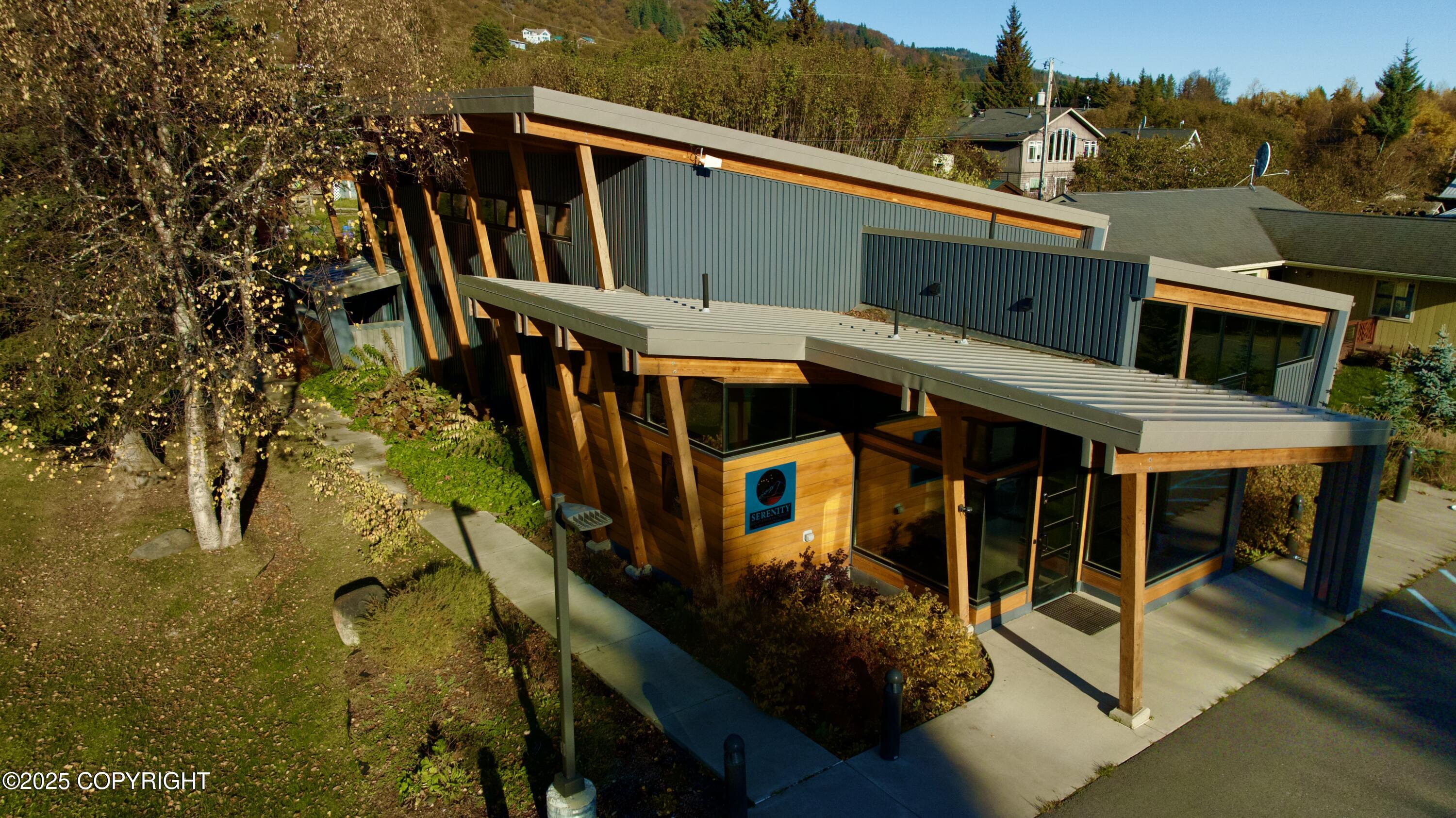 210 W Fairview Avenue, Homer