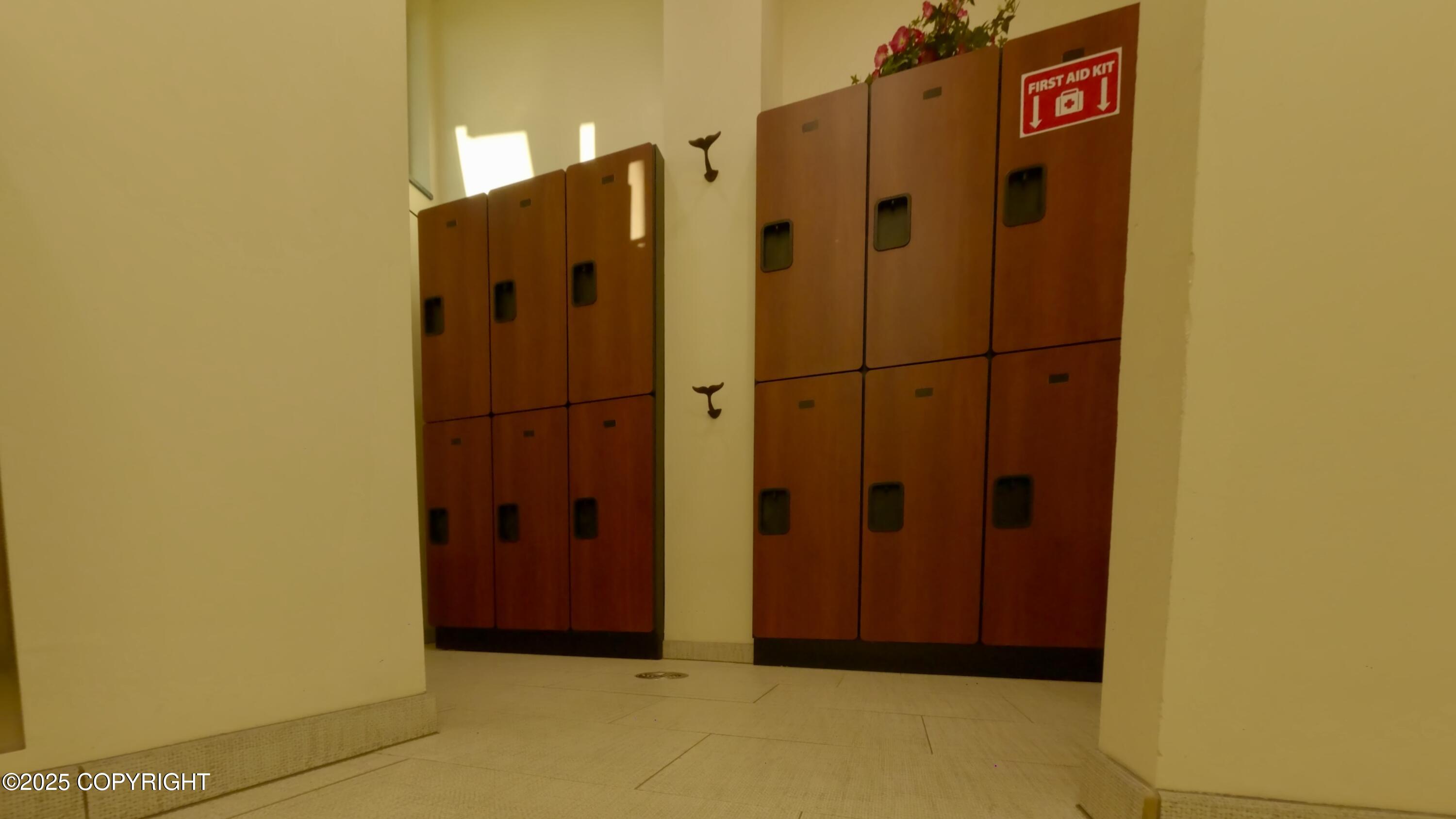 210 W Fairview Avenue, Homer