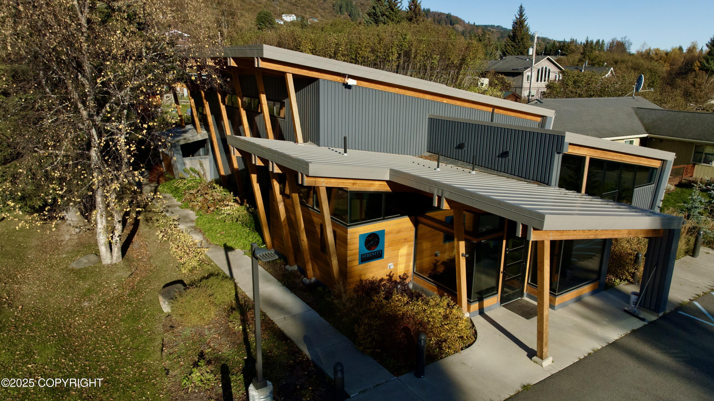 210 W Fairview Avenue, Homer