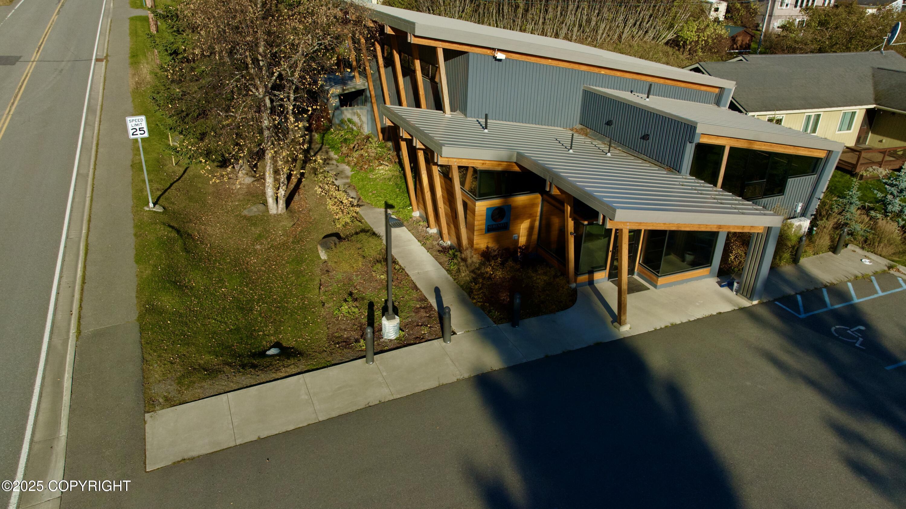 210 W Fairview Avenue, Homer