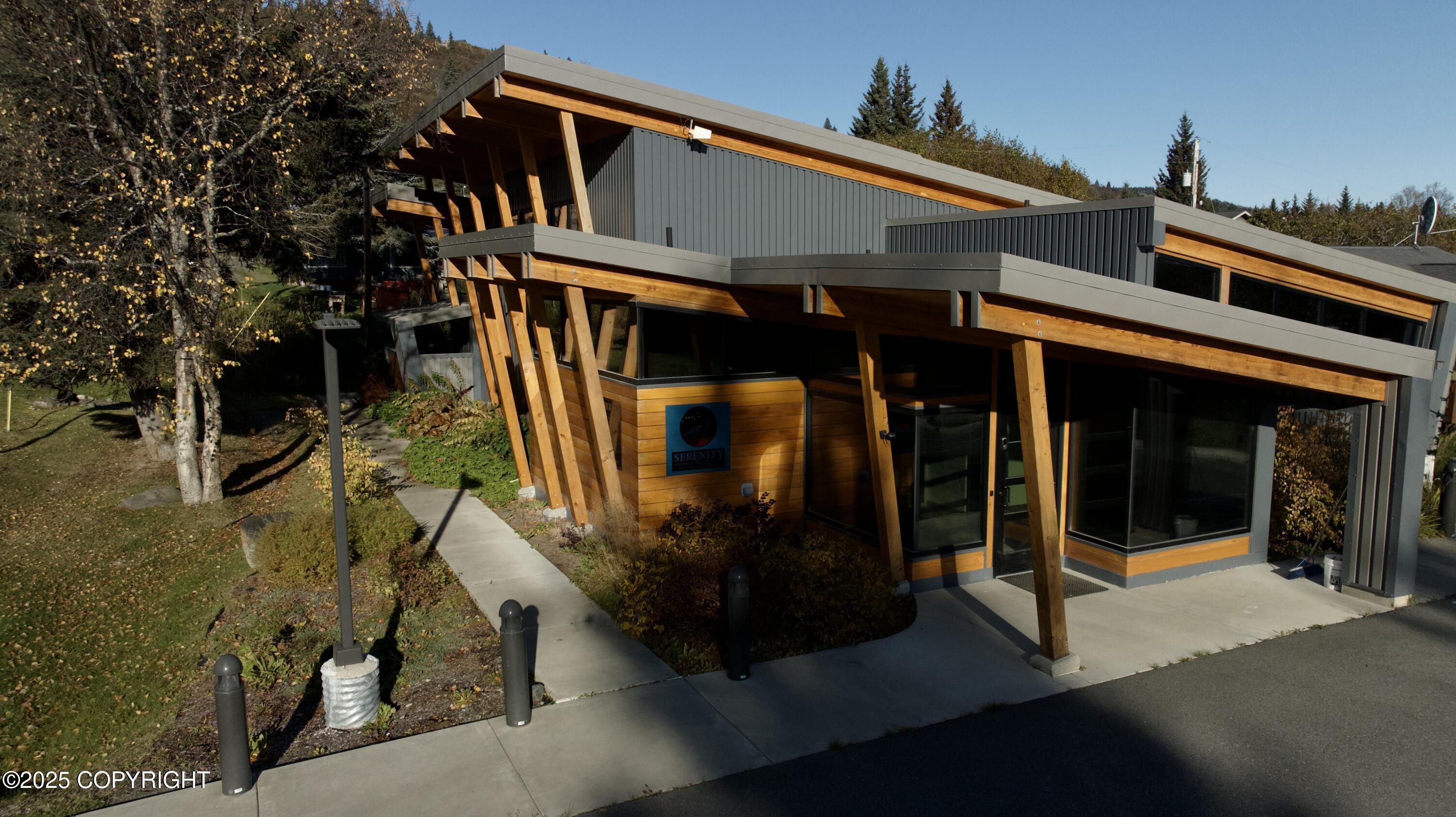 210 W Fairview Avenue, Homer