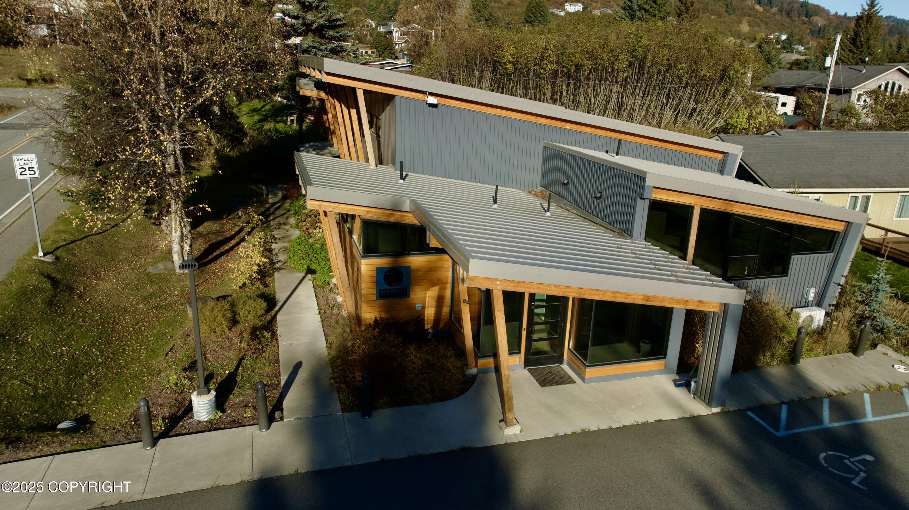 210 W Fairview Avenue, Homer