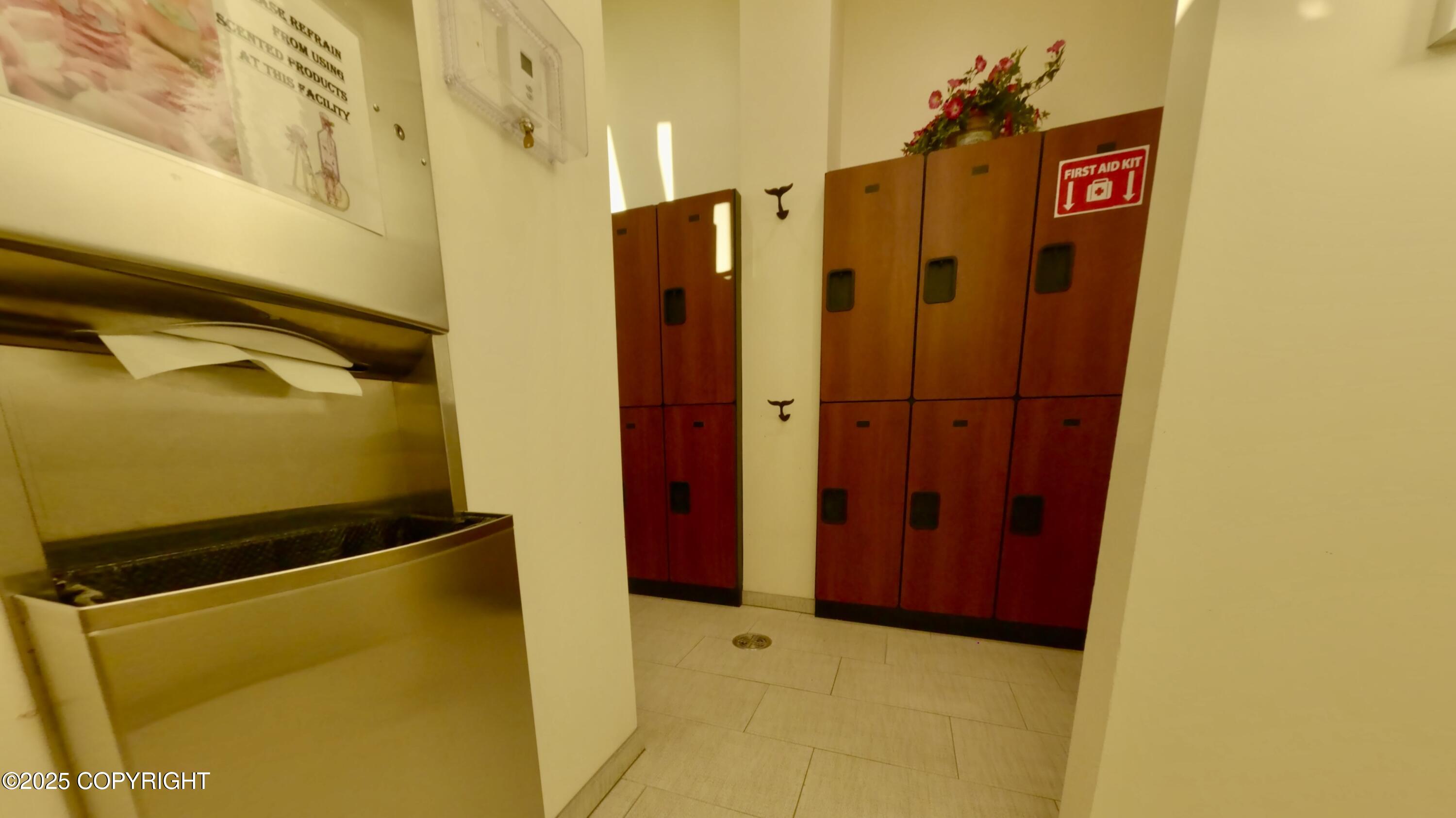 210 W Fairview Avenue, Homer