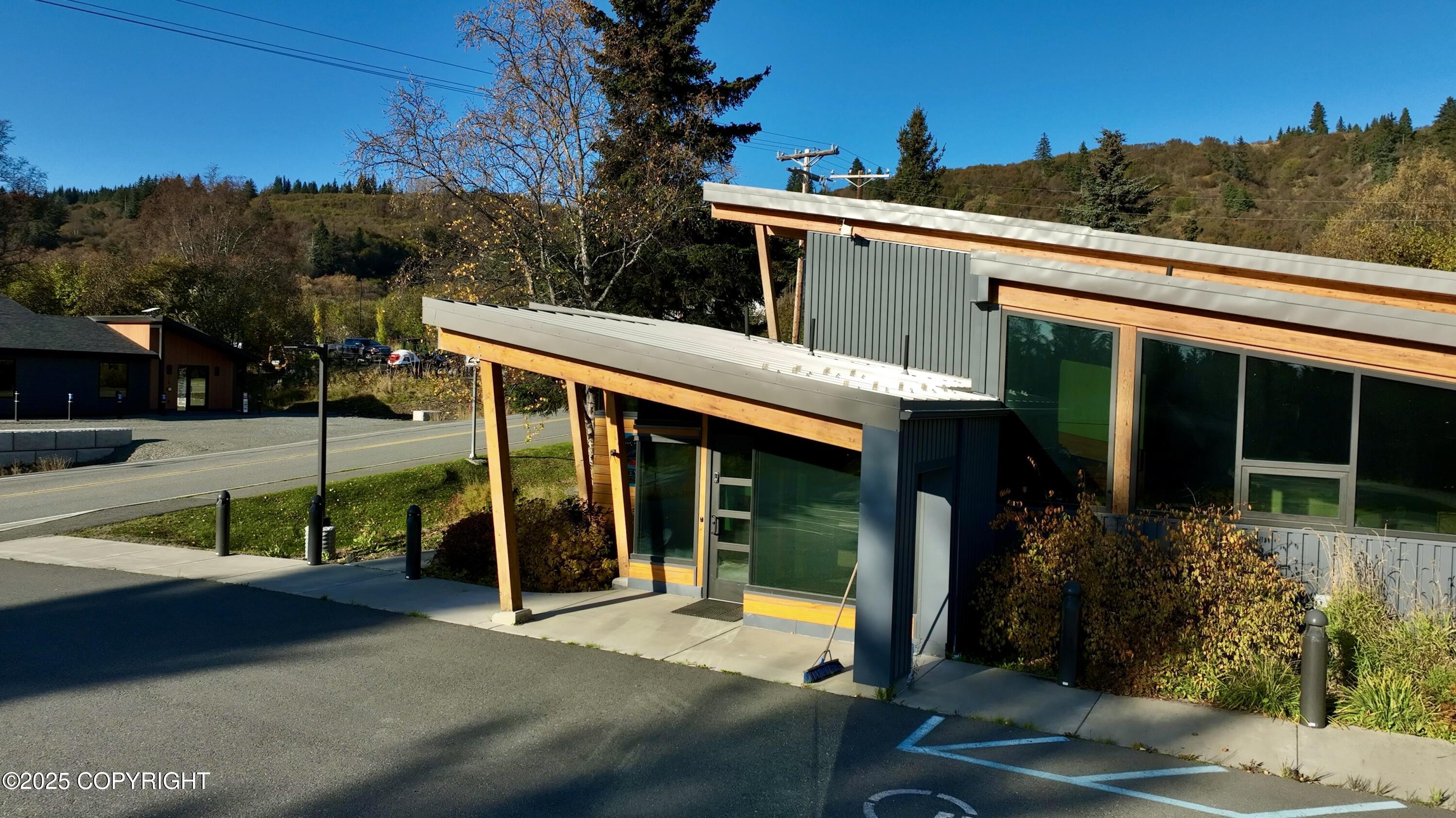 210 W Fairview Avenue, Homer