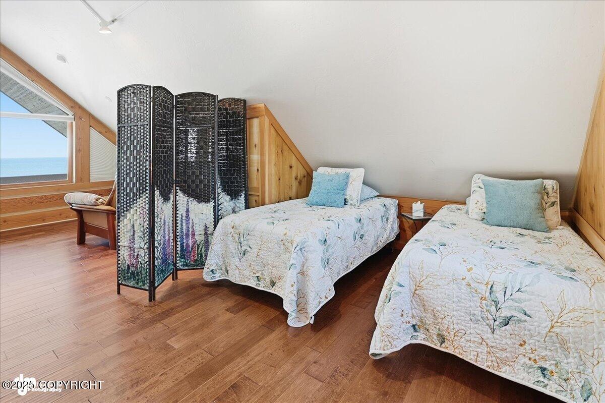 34143 HMS Resolution Road