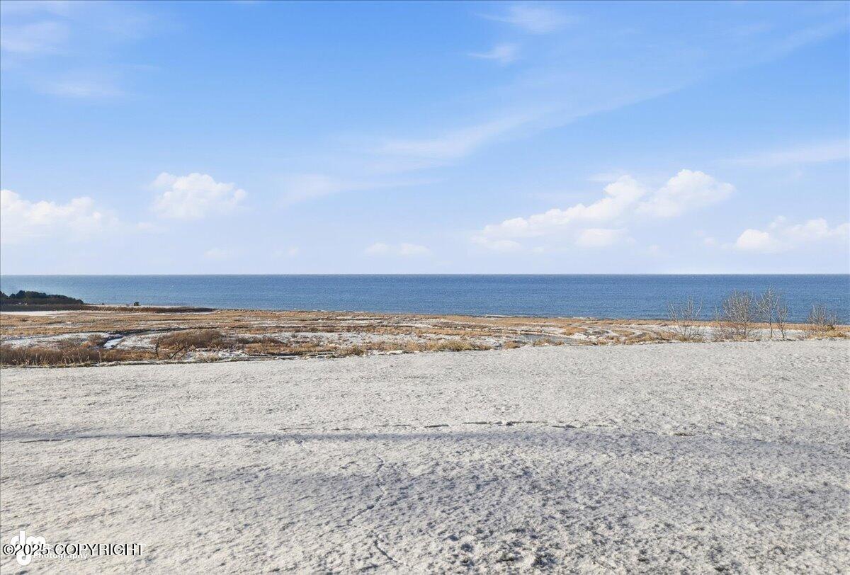 34143 HMS Resolution Road