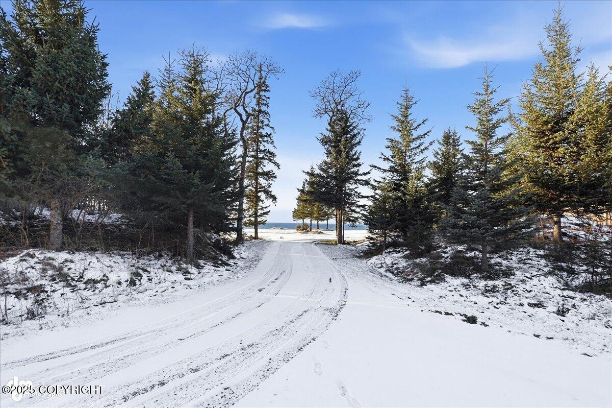 34143 HMS Resolution Road