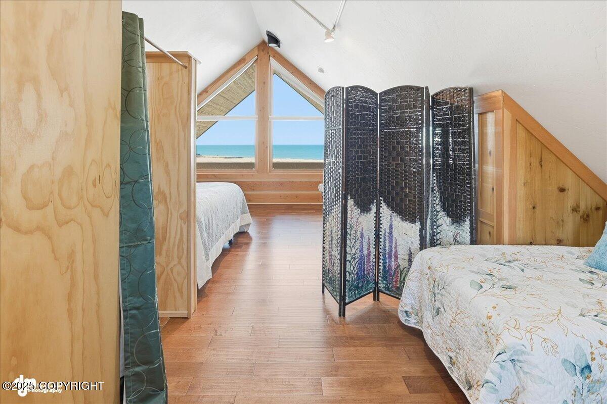 34143 HMS Resolution Road