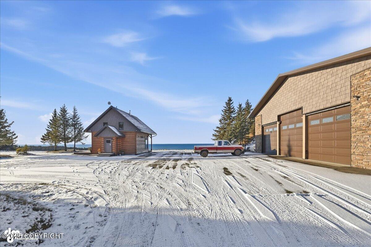 34143 HMS Resolution Road