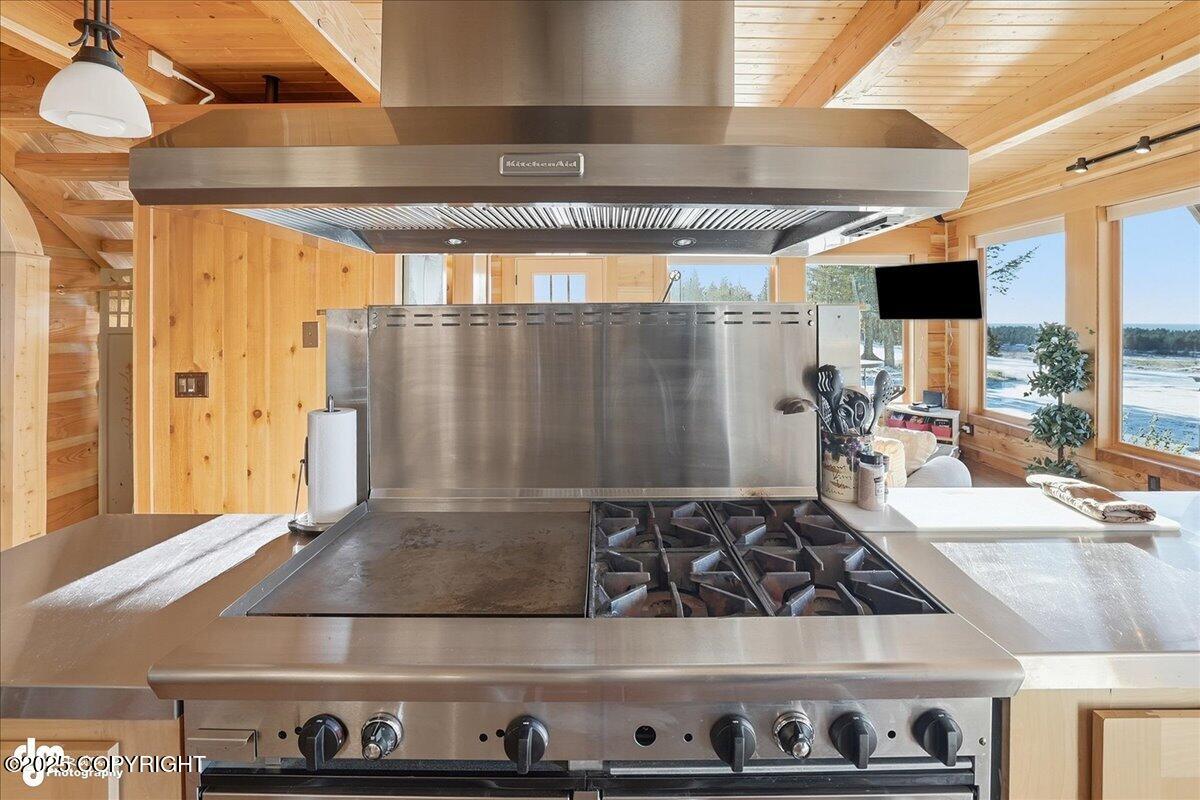 34143 HMS Resolution Road