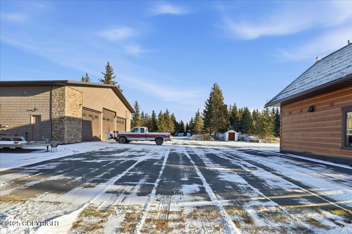 34143 HMS Resolution Road