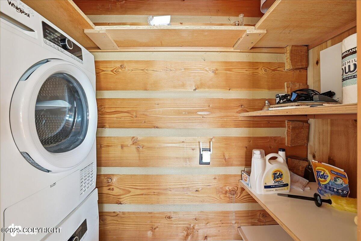 34143 HMS Resolution Road