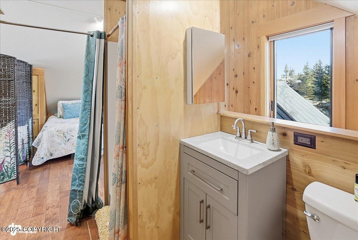 34143 HMS Resolution Road