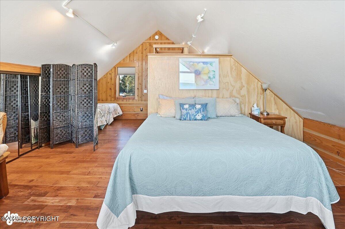 34143 HMS Resolution Road