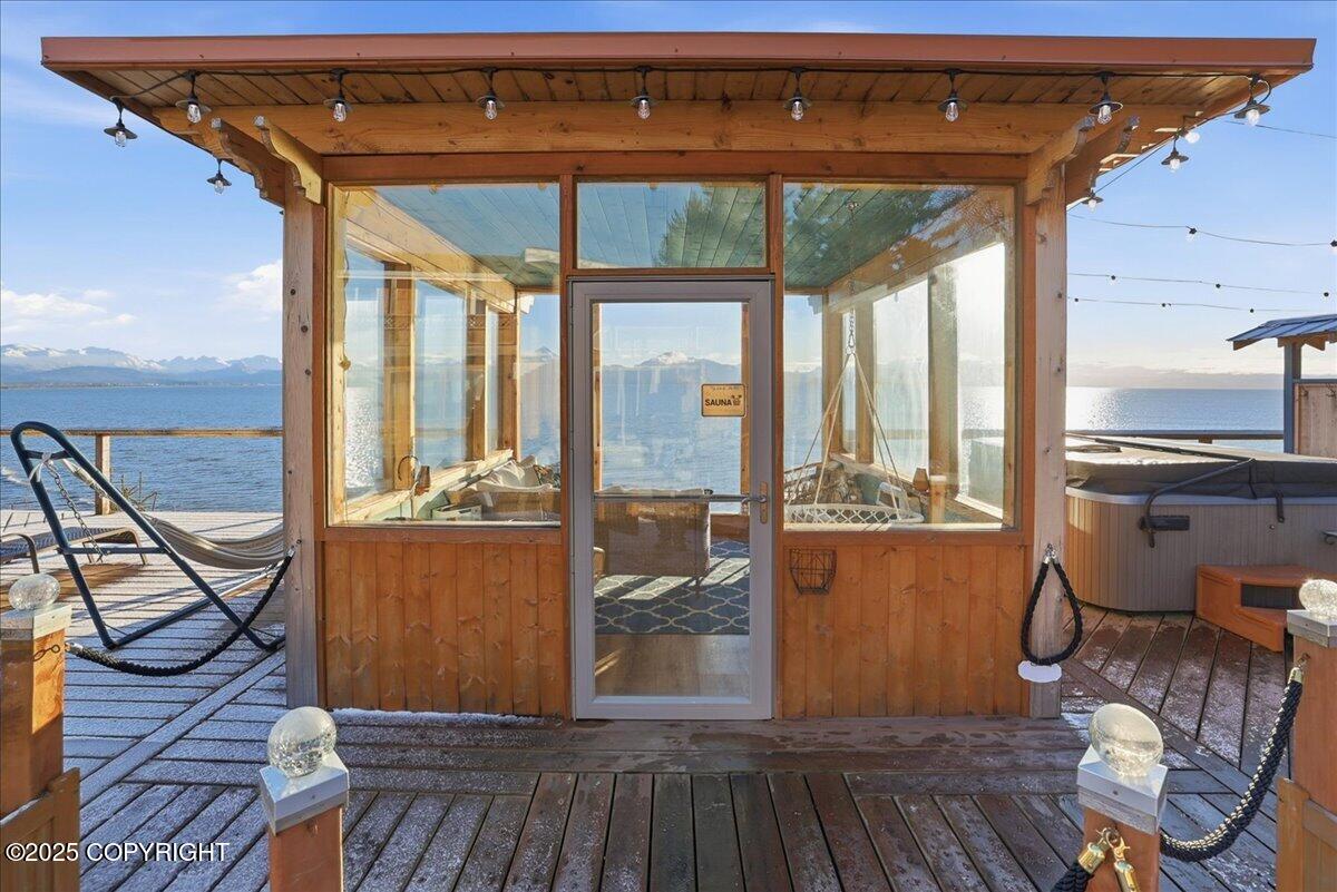 895 Ocean Drive Loop