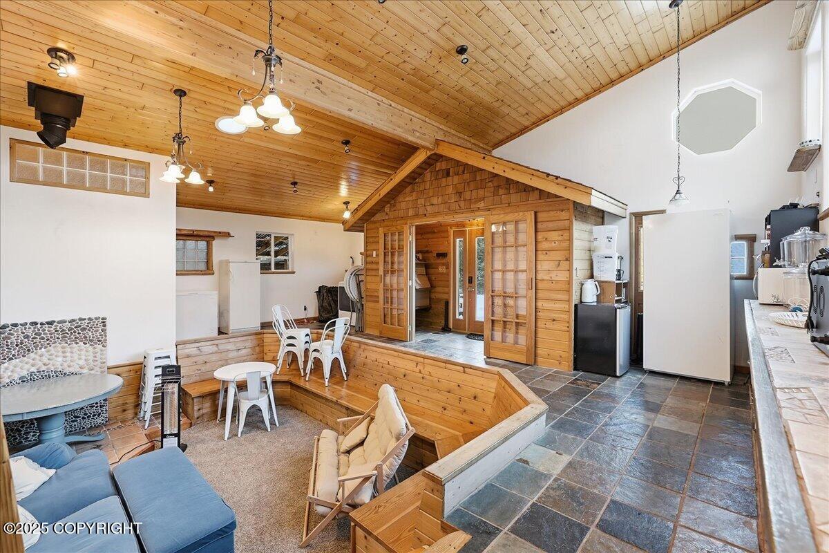 895 Ocean Drive Loop