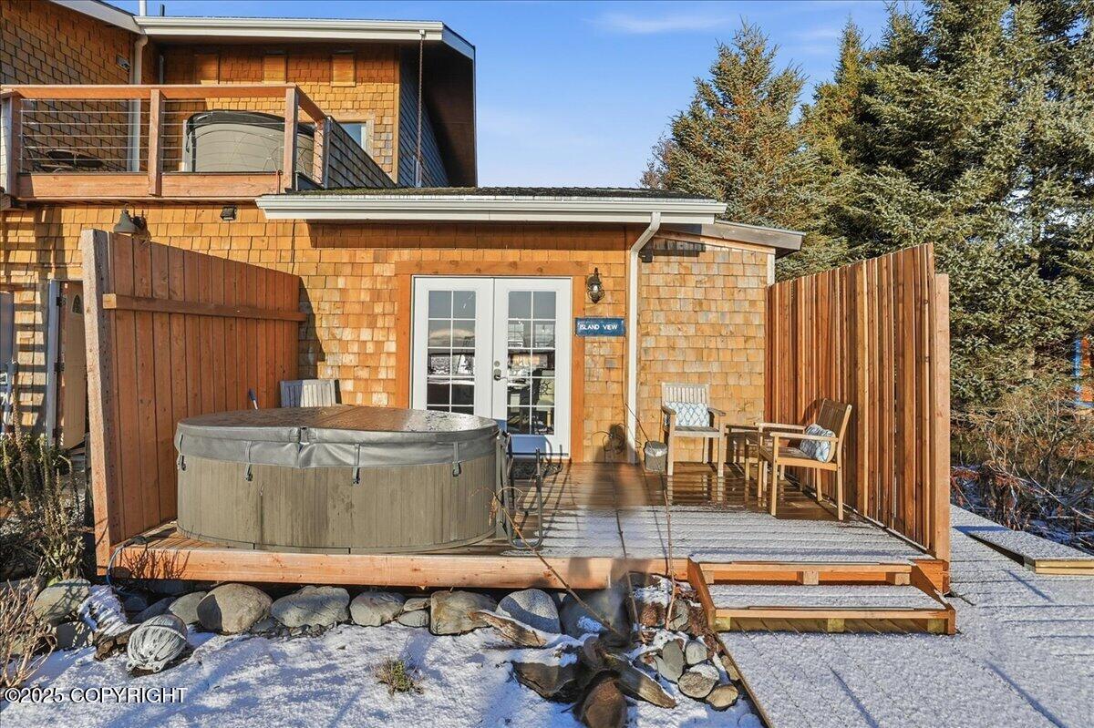 895 Ocean Drive Loop